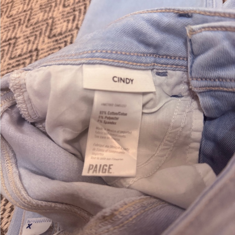 PAIGE Cindy Ultra High Rise Slim Straight Jeans 25 Light Wash Raw Hem - Picture 8 of 9